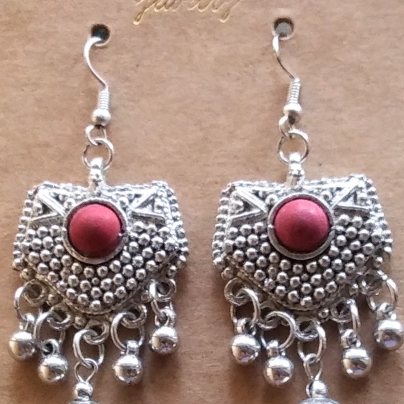 Shiraleah Mae Red Stone Dangle Earrings - Picture 6 of 6